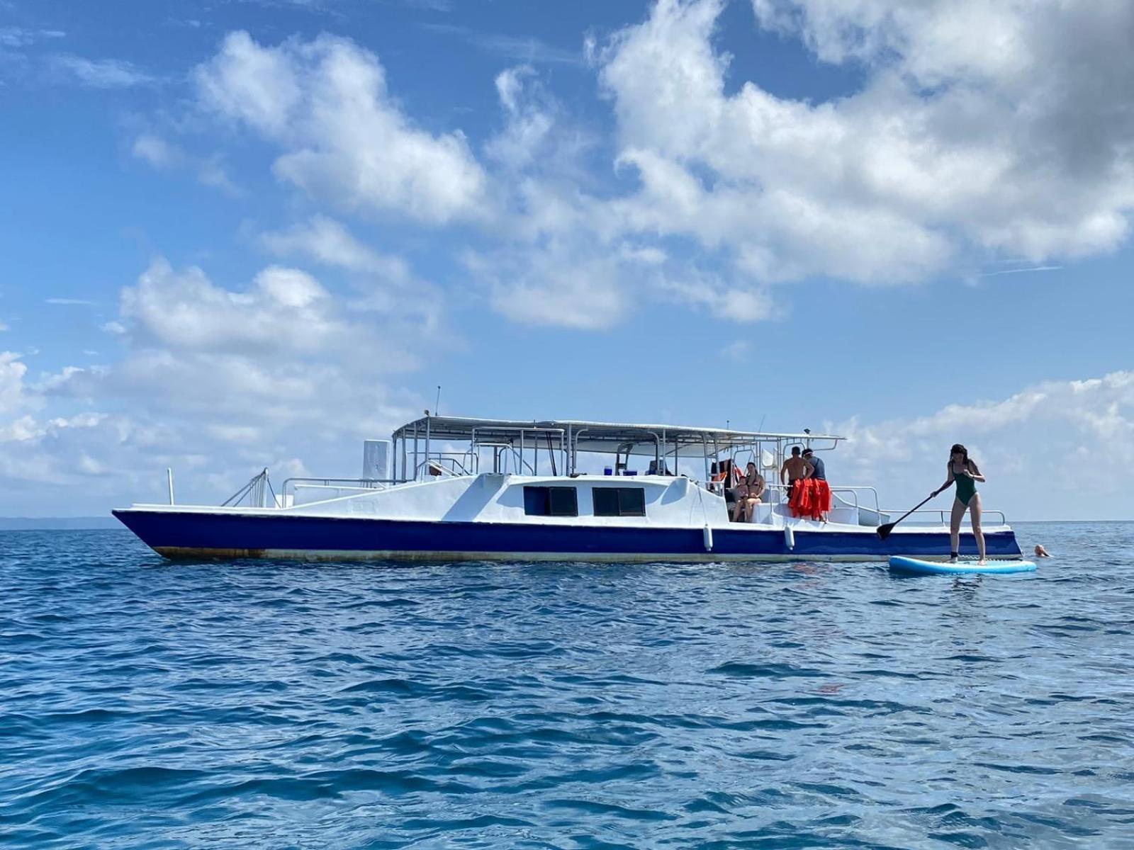 Pirate Drake Beach Hostel & Tour Company Drakes Bay 외부 사진